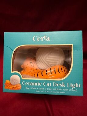 Cerra Ceramic Cat LED Desk Light Orange Tabby Kitty with Yarn Ball